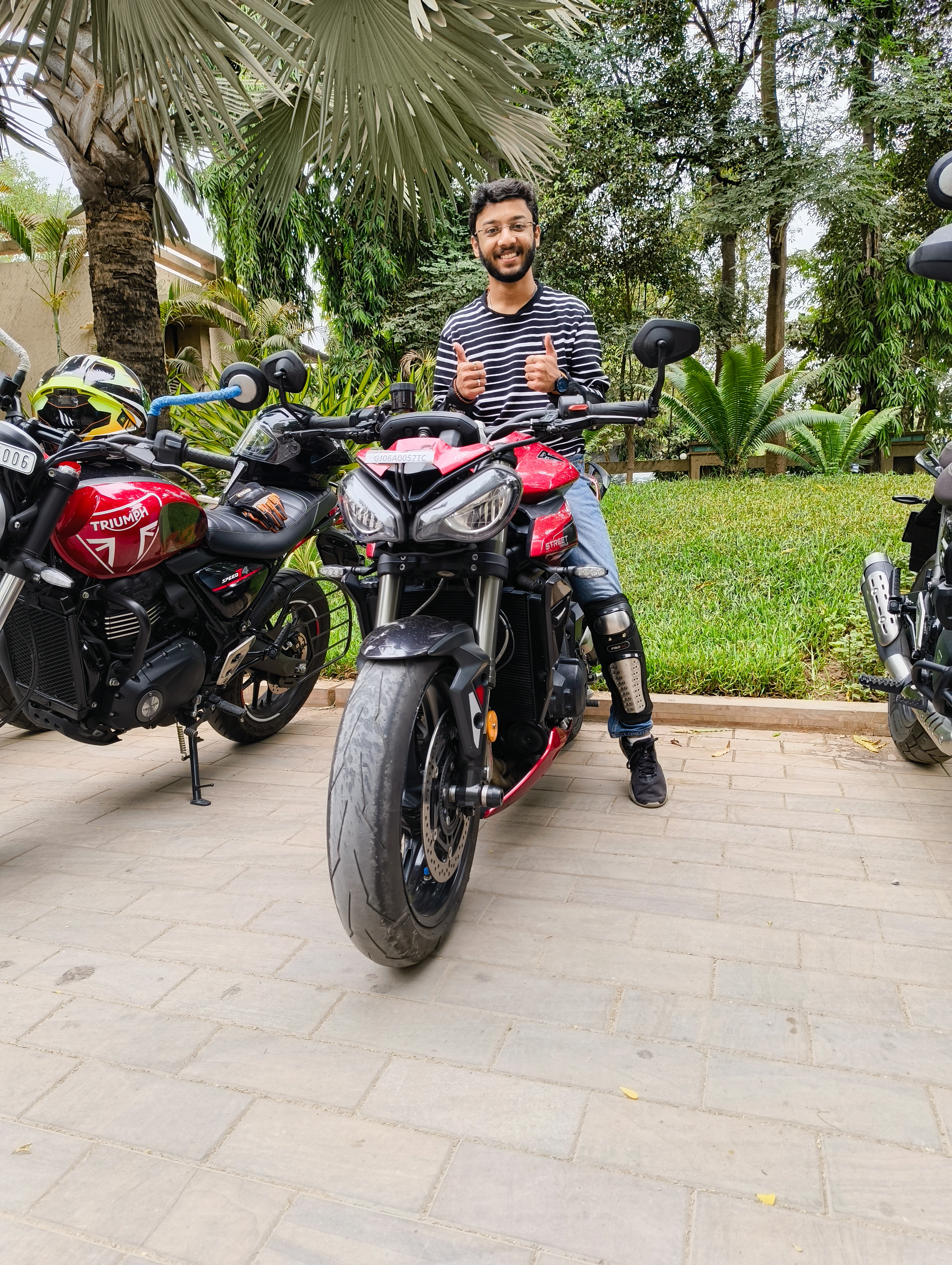 Triumph Thumbs Up